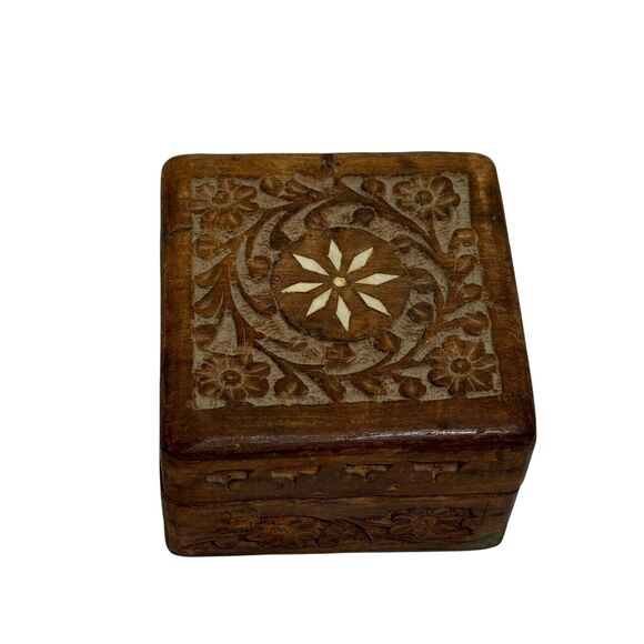 Hand Carved Wooden Box with Inlay, Decorative Wooden Box Trinkets Jewelry - Picture 1 of 8